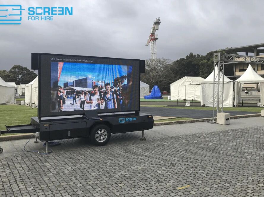 high-quality equipment screen hire for events